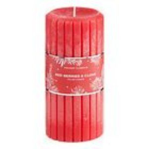 Holiday classic  Berries And Clove pillar candle